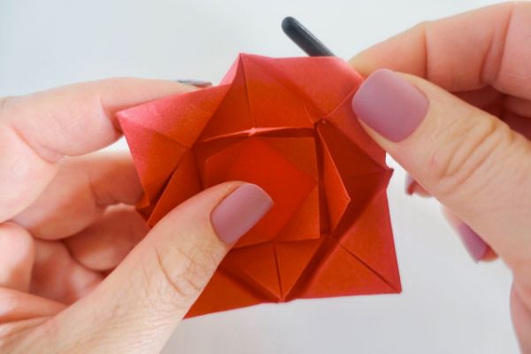 Creating the Inner Petals Of Origami Rose
