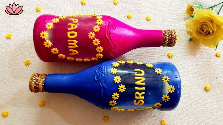 Paint the initials of a person's name